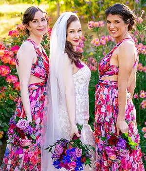 Colorful wedding portrait with expert exposure and soft light - After