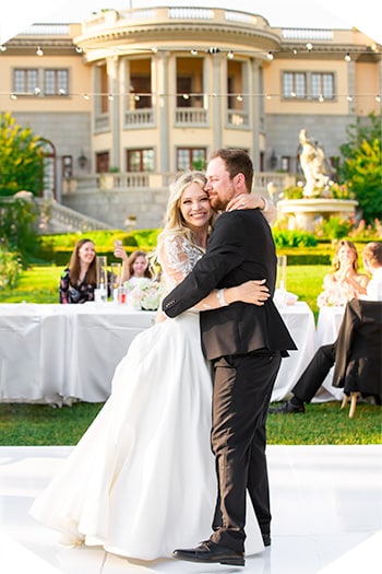 First dance wedding photography