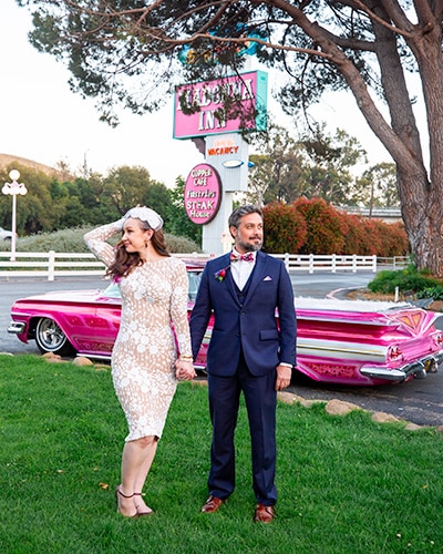 Candid wedding photographer: Fun 1950s style outdoor portrait.