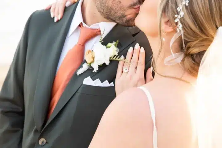 bride and groom kiss scene -5