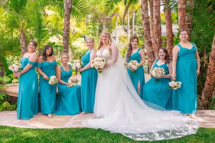 bride with friends hold a banquet-2