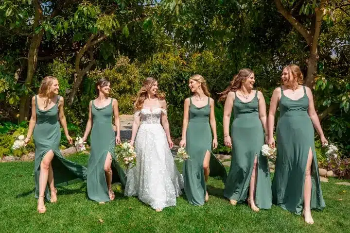 Bride and her friends With Flowers Bouquet