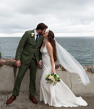 Los Angeles wedding photography featuring rich ocean tones.